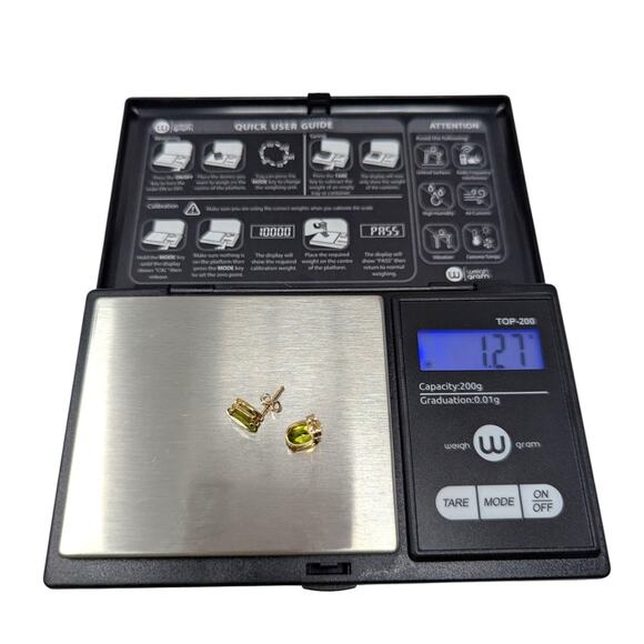 Mexico 14K Yellow Gold Peridot Stud Earrings – Oval Cut Gemstones, 1.27g - Picture 5 of 6